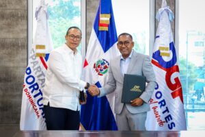 Departamento Aeroportuario y DGP acuerdan facilitar emisión de pasaportes en los aeropuertos