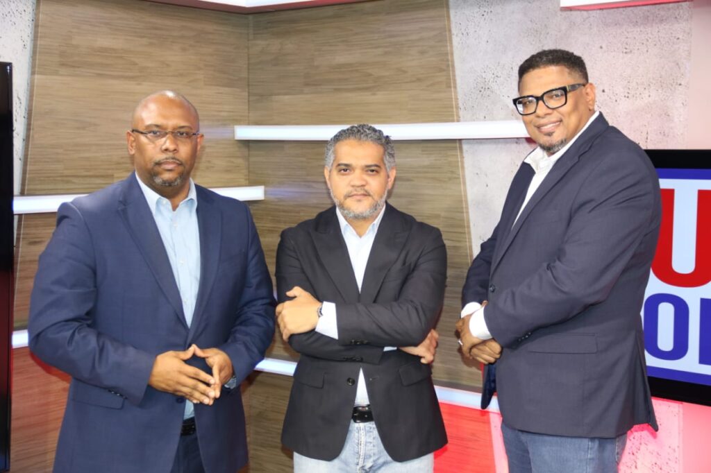Elenco del programa Juego Politico